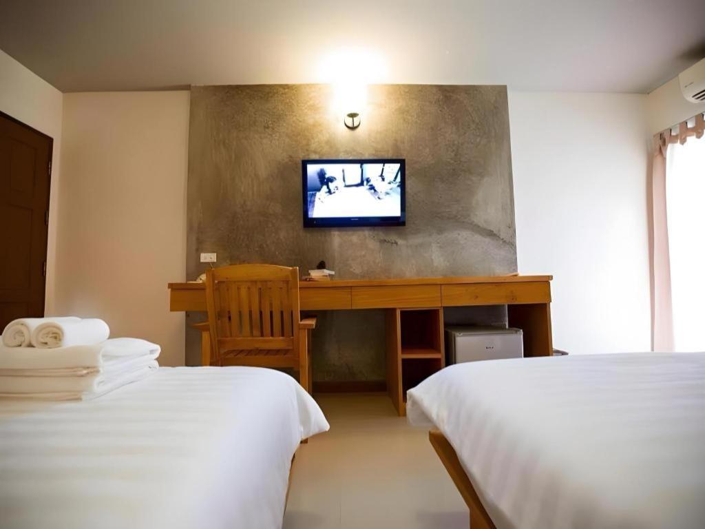 แอท โฮม บูทิก Hotel ลำปาง ภายนอก รูปภาพ