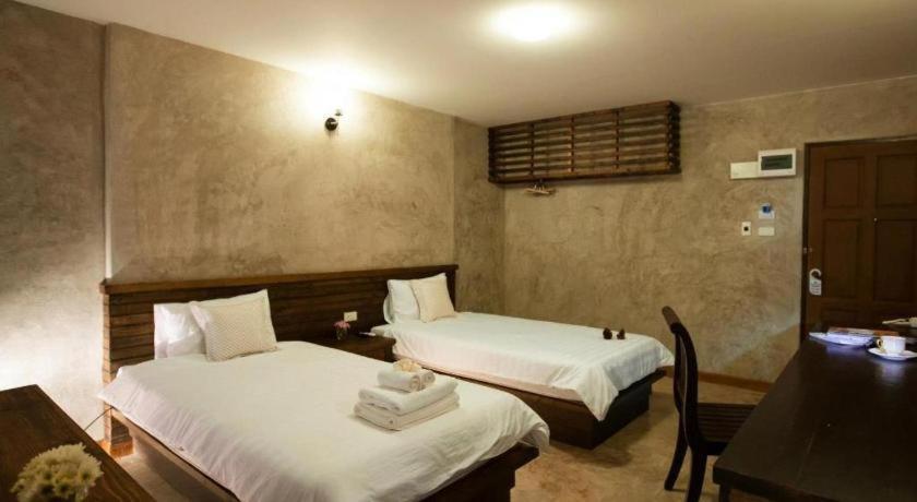 แอท โฮม บูทิก Hotel ลำปาง ภายนอก รูปภาพ